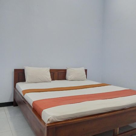 Hotel Ilhami Blitar מראה חיצוני תמונה