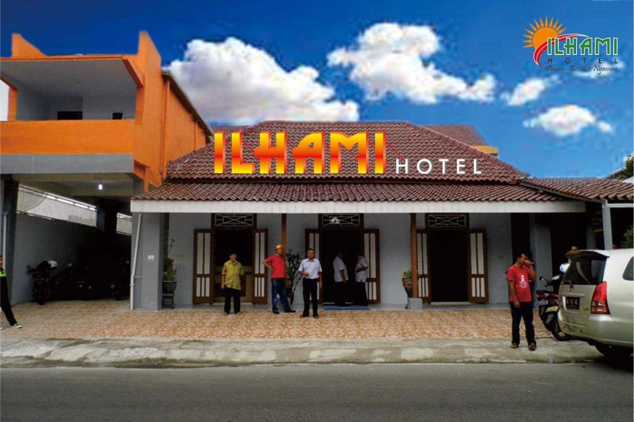 Hotel Ilhami Blitar מראה חיצוני תמונה