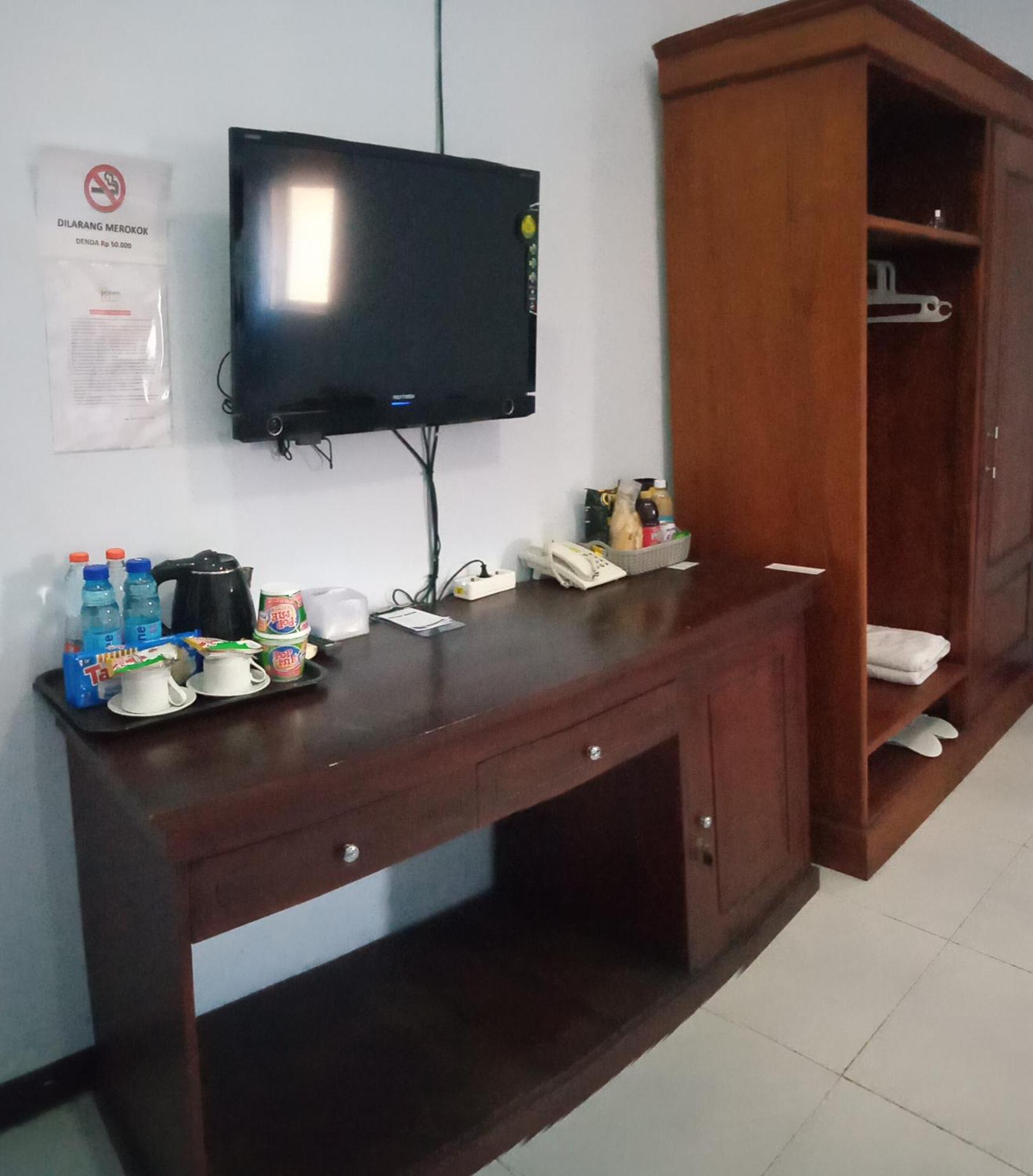Hotel Ilhami Blitar מראה חיצוני תמונה